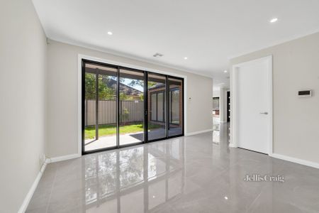 1/385 Stephensons Road, Mount Waverley - Photo 2