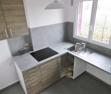 Location Appartement 1 pièce 28m² ST MAUR DES FOSSES 94100 - Photo 6