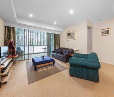 Spacious Two Bedroom Unit - Photo 2