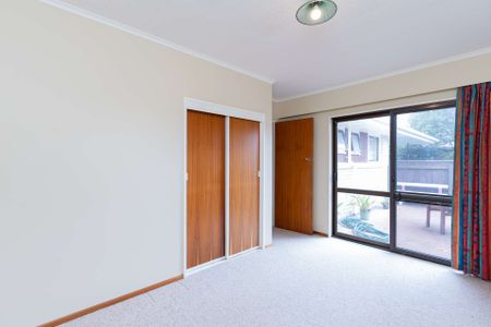 Tidy four bedroom house - Photo 2