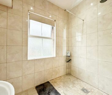 House share to rent on - Photo 6