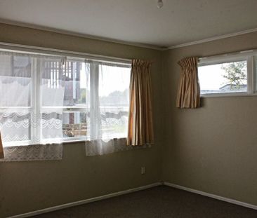 3-Bedroom Home for Rent – Pakuranga - Photo 4