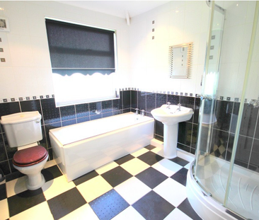 4 bedroom semi-detached house to rent - Photo 6