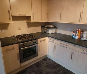 University Court, Grantham, NG31 - Photo 5