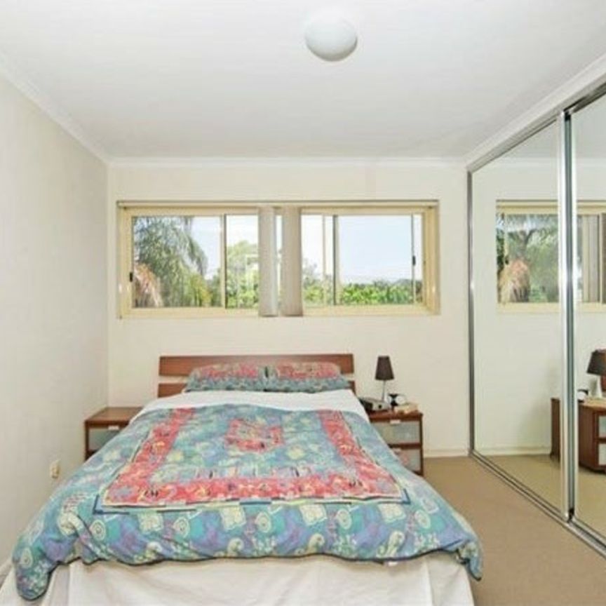 Location, Convenience, Lifestyle! - Photo 1