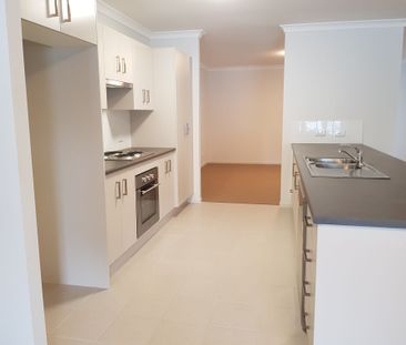 Duplex in Batehaven - Photo 5