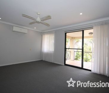 Elegant Double-Storey Home in Prestigious Pelican Point! - Photo 5