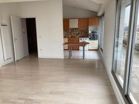 Location Appartement 4 pièces 98m² RENNES 35000 - Photo 3