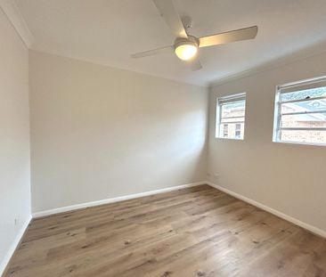 Great town home with timber flooring throughout - Photo 1