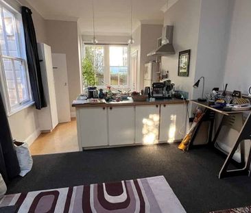 2 Bedroom House in Brooklyn available now for rent - Photo 3