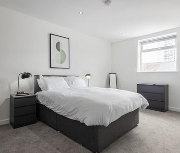 Dock Street - Photo 3