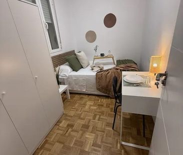 Calle de Andrés Mellado, Madrid, Community of Madrid 28015 - Photo 2