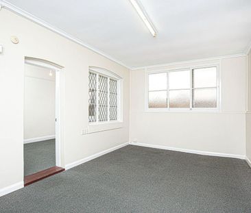 QUIET REAR POSITION - Photo 1