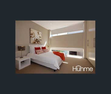 Rare large townhome living and parking in the CBD - Photo 6