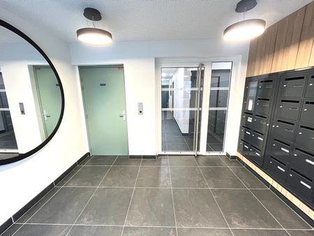 Location Appartement 1 pièce 33m² - Photo 4