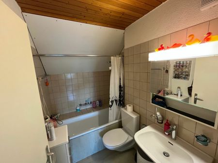 Hel­le, teil­sa­nier­te Fa­mi­li­en­woh­nung nä­he Au­to­bahn­an­schluss - Photo 3