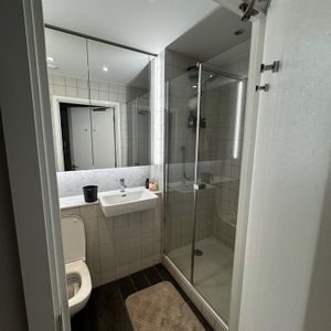 Room in a Shared Flat, Alemada, HA9 - Photo 3