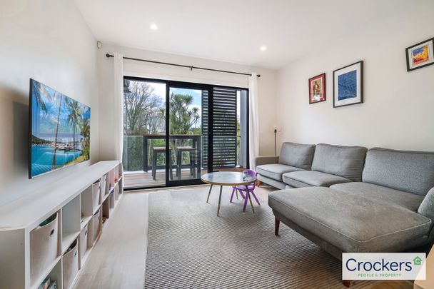 Stylish Three Bedroom Home in Glenfield - Photo 1