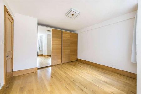 Weymouth Street, Marylebone, London, W1G - Photo 5