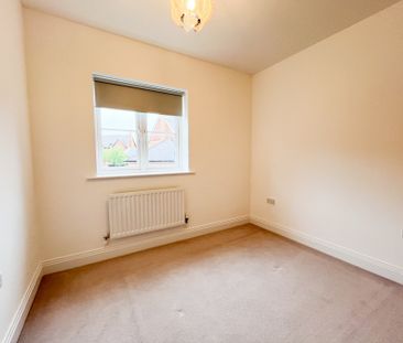 3 bed semi-detached house to rent in Meadowsweet Lane, Warfield, Br... - Photo 4