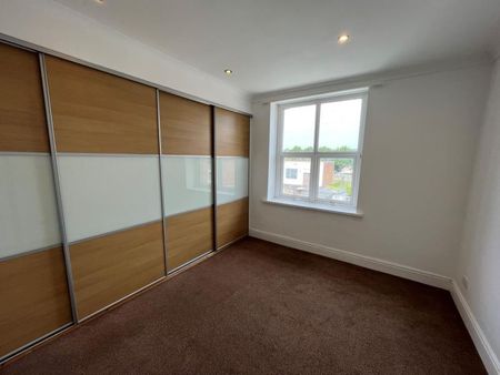 4 bedroom terraced house to rent - Photo 2