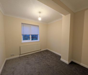 4 bedroom terraced house to rent - Photo 5