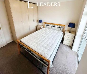 Saddle Court, Peterborough, PE4 - Photo 3