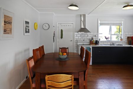 Situated in a highly sought after area, welcome to 66 Rata Street! - Photo 5