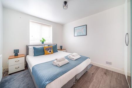 4 bedroom detached house to rent - Photo 5