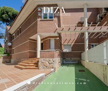 4 bedroom luxury Villa for rent in Madrid, Autonomous Region of Madrid - Photo 2