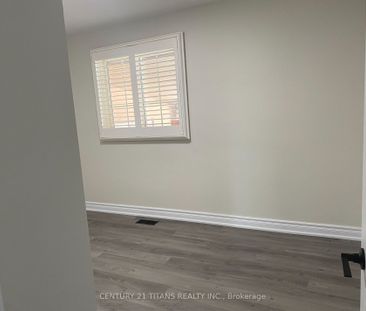 For Lease - 26 Stephenfrank Road, Toronto, Ontario - Photo 2