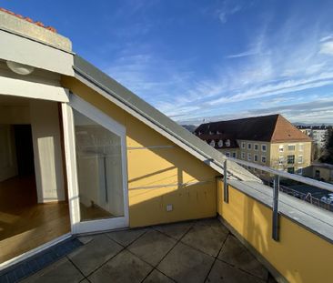 Helle Dachgeschoßwohnung mit Terrasse in Feldbach …! - Foto 4