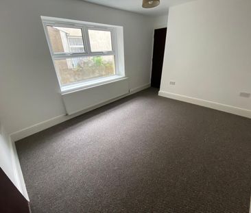 2 bed apartment to rent in Kingsland Road, Canton, Cardiff, CF5 - Photo 2