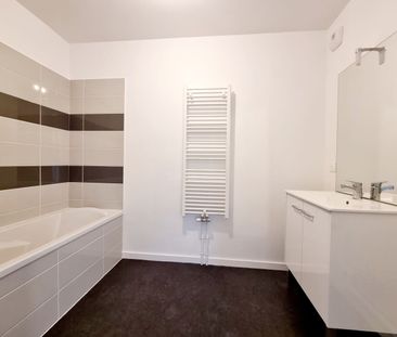 A louer à appartement T3 en rez-de-jardin - Photo 3