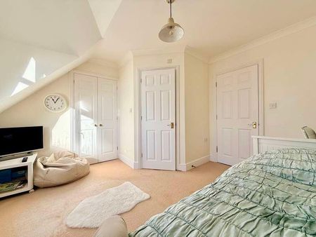 Endeavour Way, Hythe, Southampton, SO45 - Photo 3