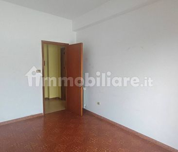 Appartamento buono stato, secondo piano, Centro, Belpasso - Photo 4
