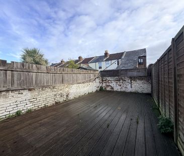 Shanklin Road, Southsea - Photo 4