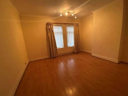 Edlington Lane, Warmsworth, Doncaster, DN4 - Photo 1