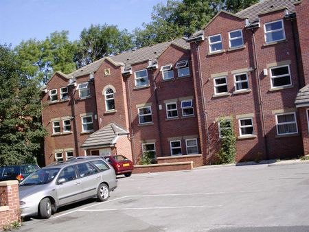 Flat 1, Headingley Rise Welton Road, Hyde Park, Leeds, LS6 1EE - Photo 3