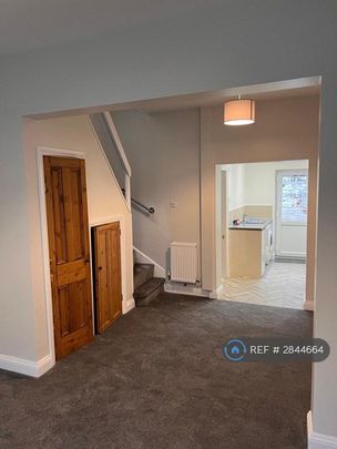 2 bedroom terraced house to rent - Photo 1