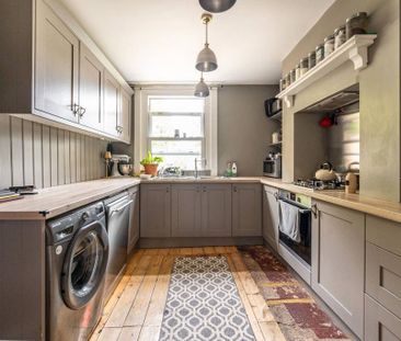 2 bedroom terraced house to rent - Photo 2