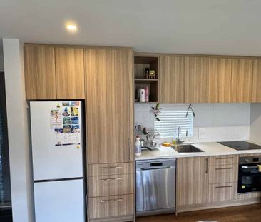 2 Bedroom 1.5 Bathroom Townhouse - Photo 2