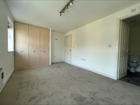 3 bedroom apartment to rent - Photo 5