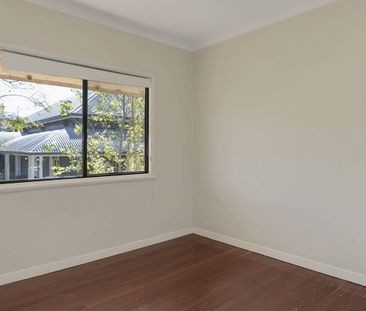 Inner City Townhouse - Excellent Location - Photo 3