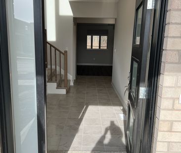 For Lease - 11 Willson Drive, Thorold, Ontario - Photo 6