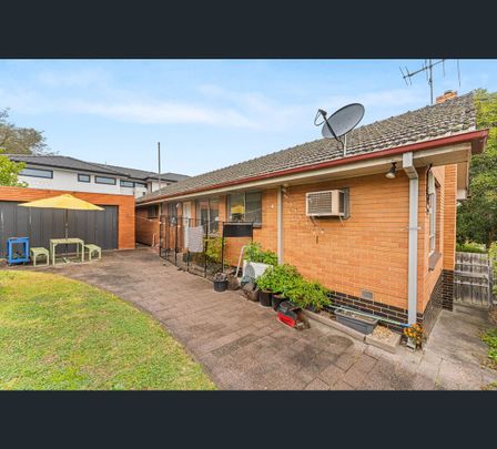 13 Kneale Drive, Box Hill North, Vic 3129 - Photo 1
