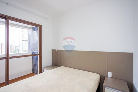 Apartamento mobiliado para alugar com 1 quarto, 1 suíte, 32m², 1 vaga de garagem, com pacote mensal de R$ 2.100,00 - Centro, Curitiba/PR. - Photo 2