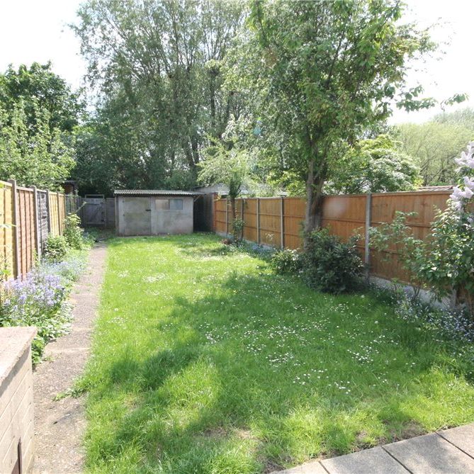 Clyfford Road, Ruislip, HA4 6PX - Photo 1