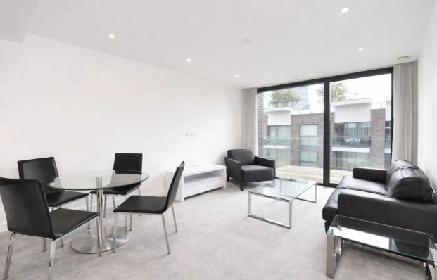 1 bedroom flat to rent - Photo 1
