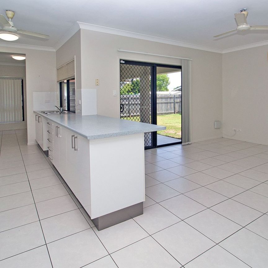 12 Lakefield Drive, Idalia - Photo 1